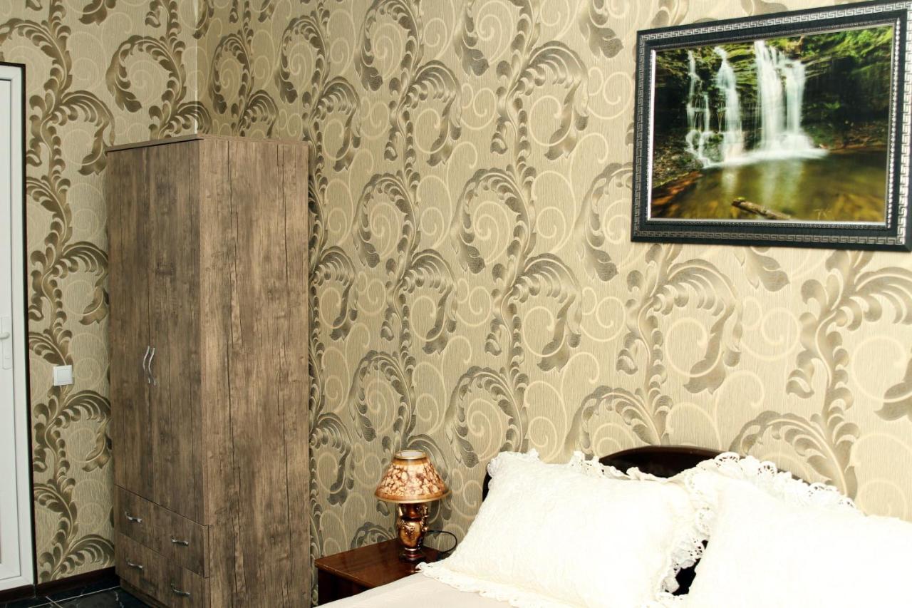 Hotel Georgian Hosts Tbilissi Extérieur photo
